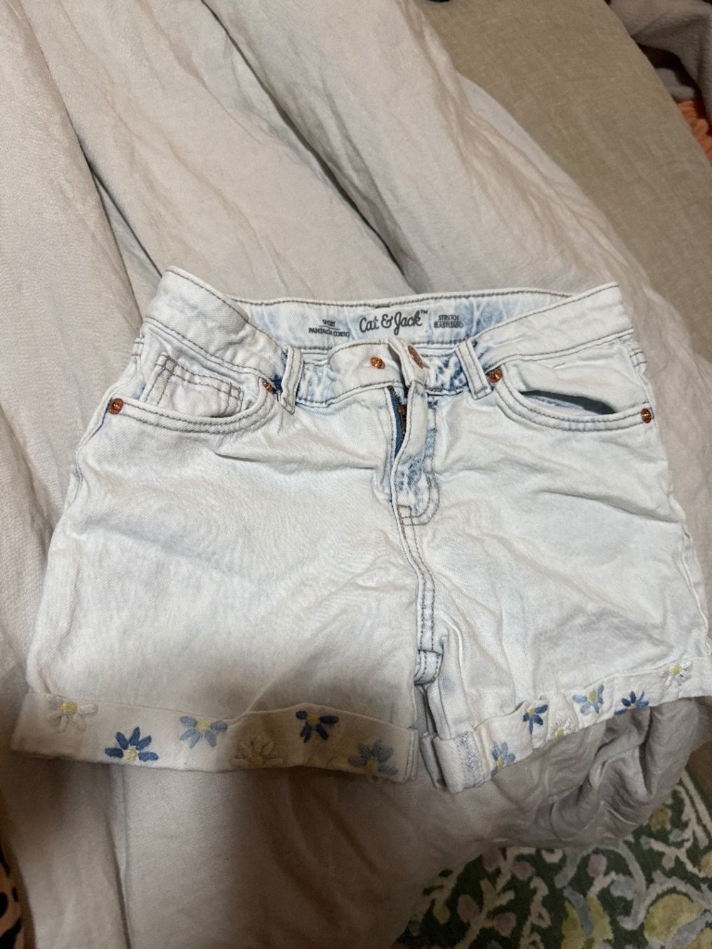 Kids Short — size 10/12 light blue with flowers NWOT